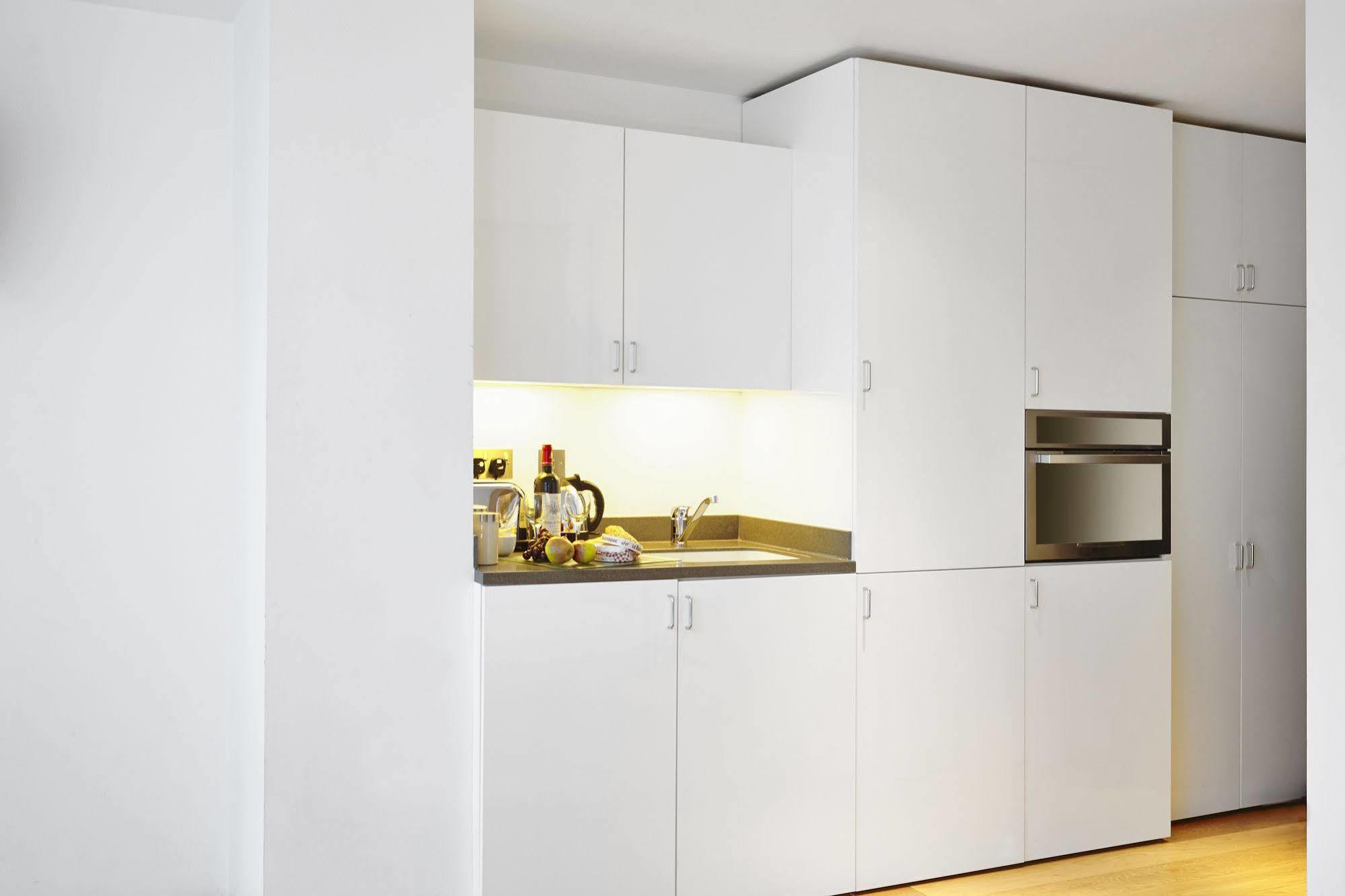 Tower Bridge London Apartments Екстериор снимка